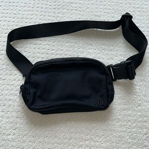 Lululemon Belt Bag 1L